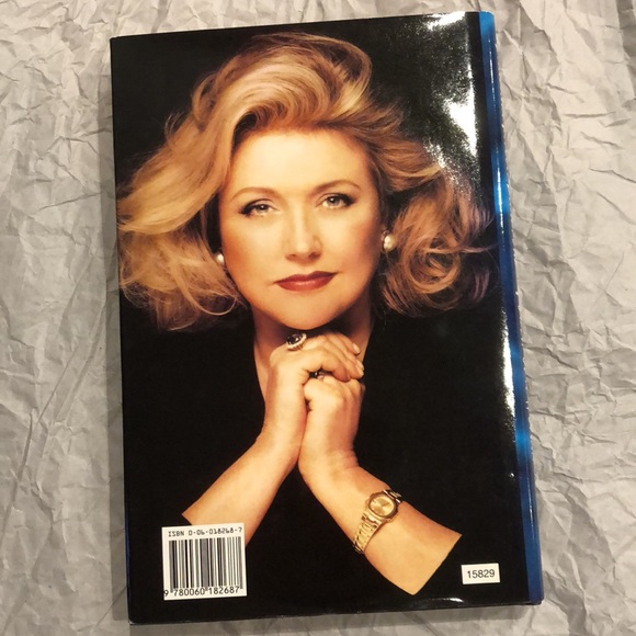 ⭐️3 for $20⭐️ Hardcover | Power Of A Woman by Barbara Taylor Bradford - Picture 2 of 2